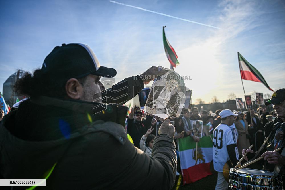 Protest March In Solidarity With Iranian People - The Hague