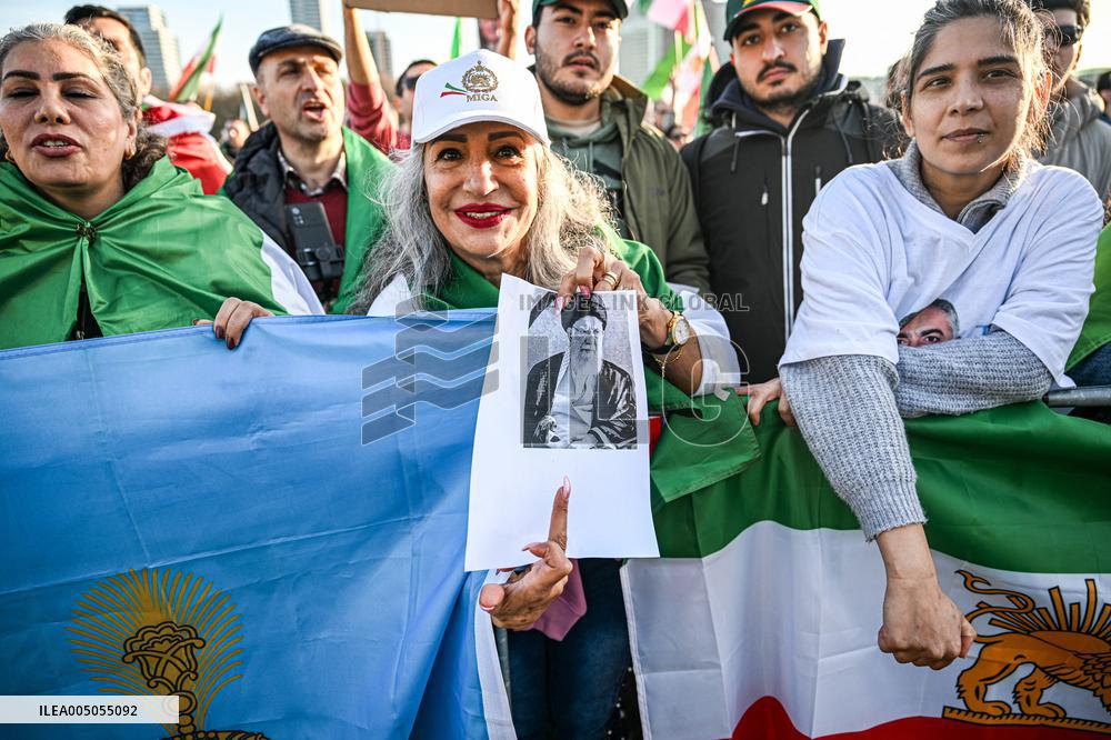 Protest March In Solidarity With Iranian People - The Hague