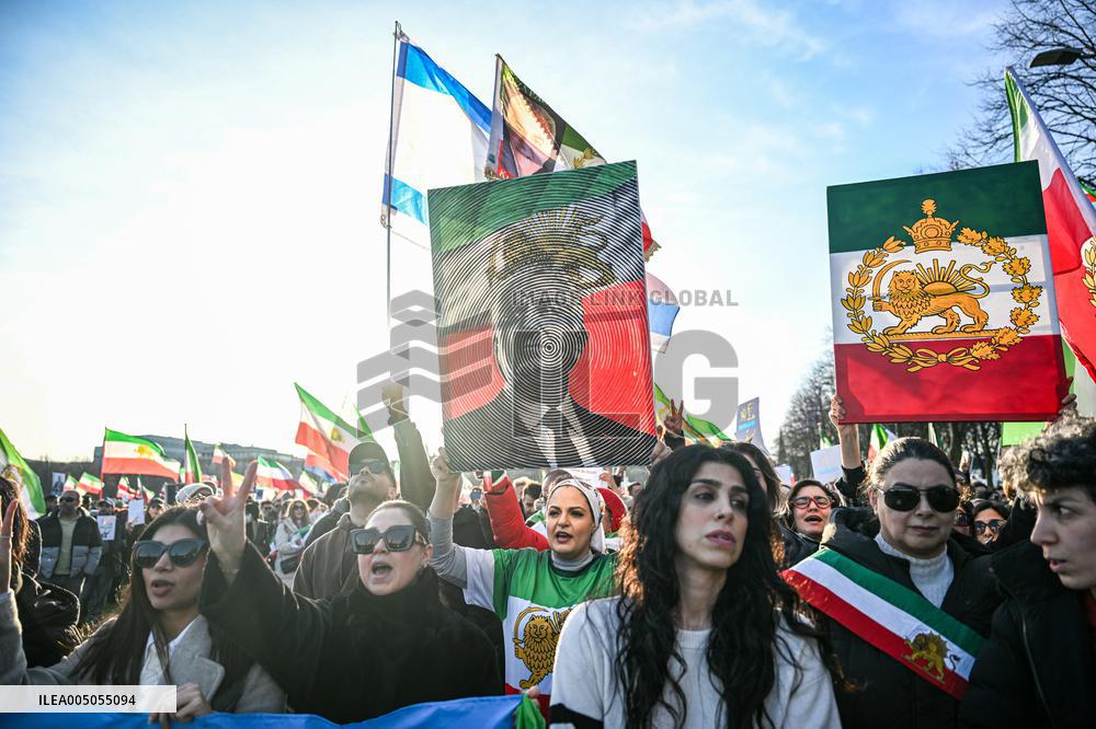 Protest March In Solidarity With Iranian People - The Hague
