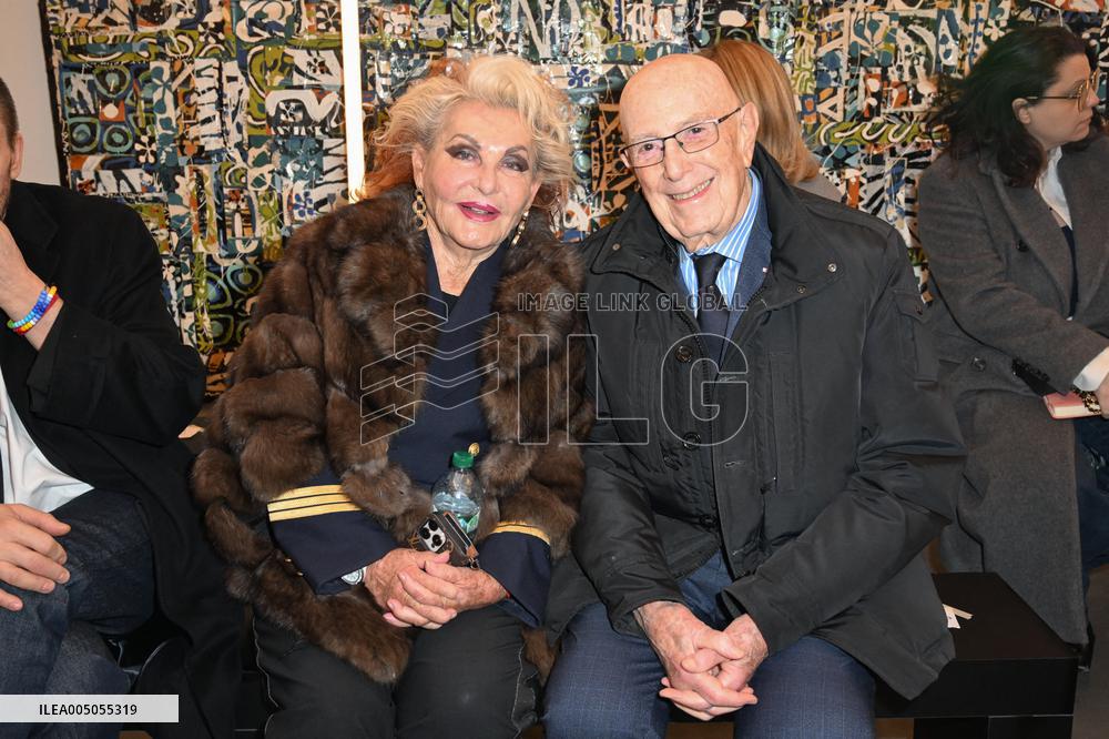 MFW - Celebs At Simon Cracker Show