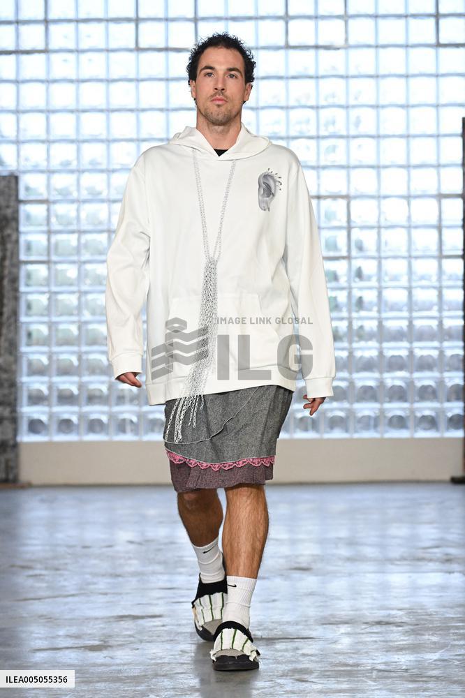 MFW - Simon Cracker Runway