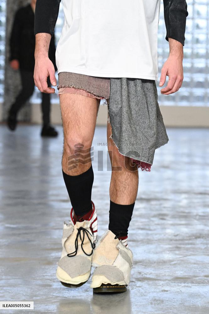 MFW - Simon Cracker Runway