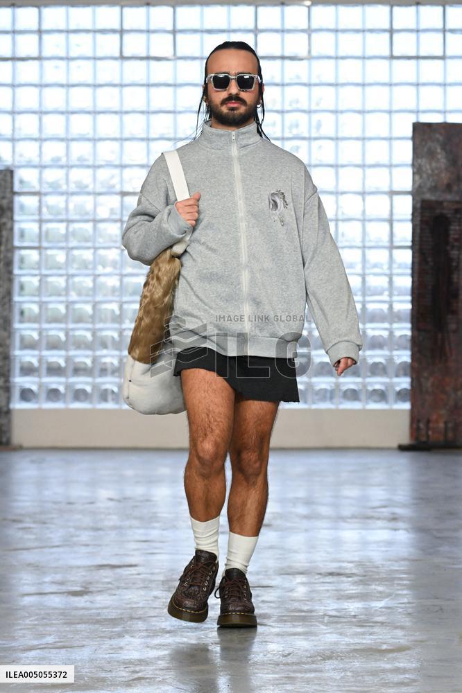 MFW - Simon Cracker Runway