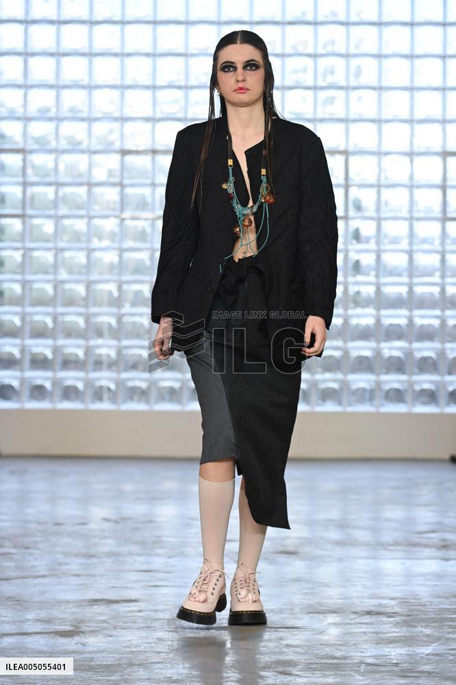 MFW - Simon Cracker Runway