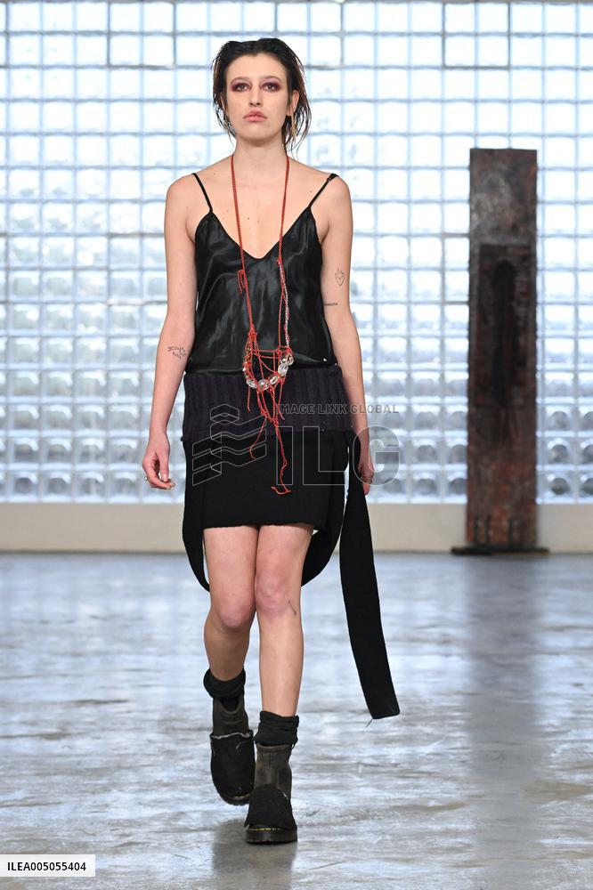 MFW - Simon Cracker Runway