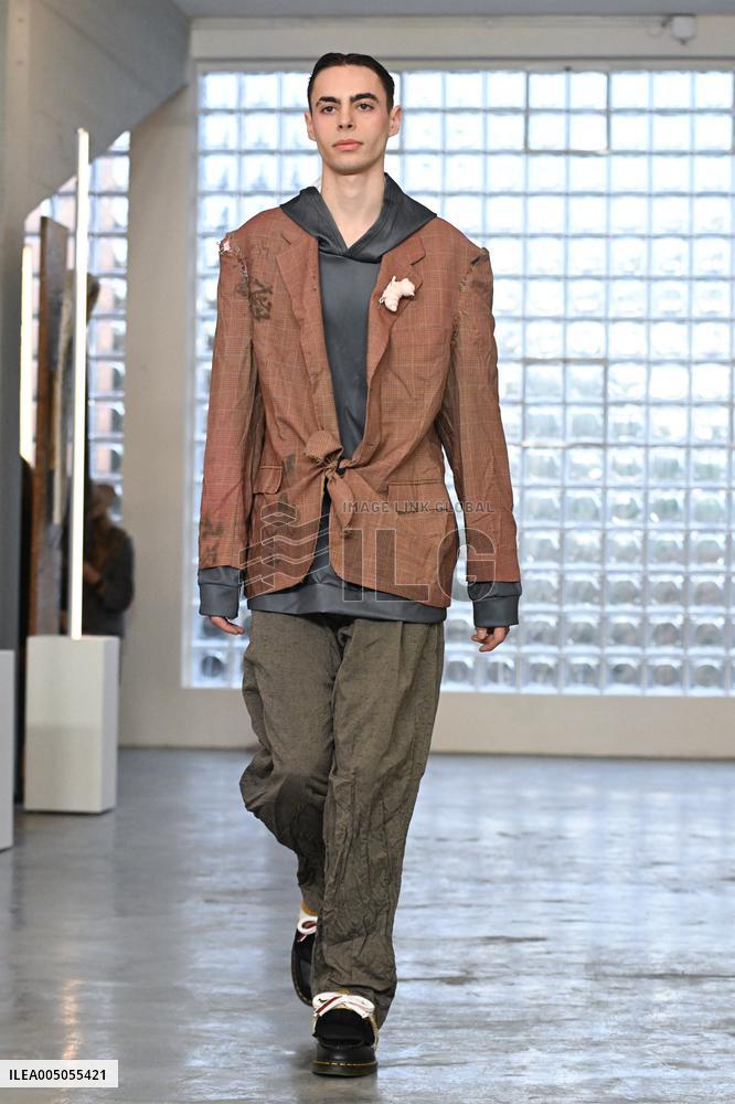 MFW - Simon Cracker Runway