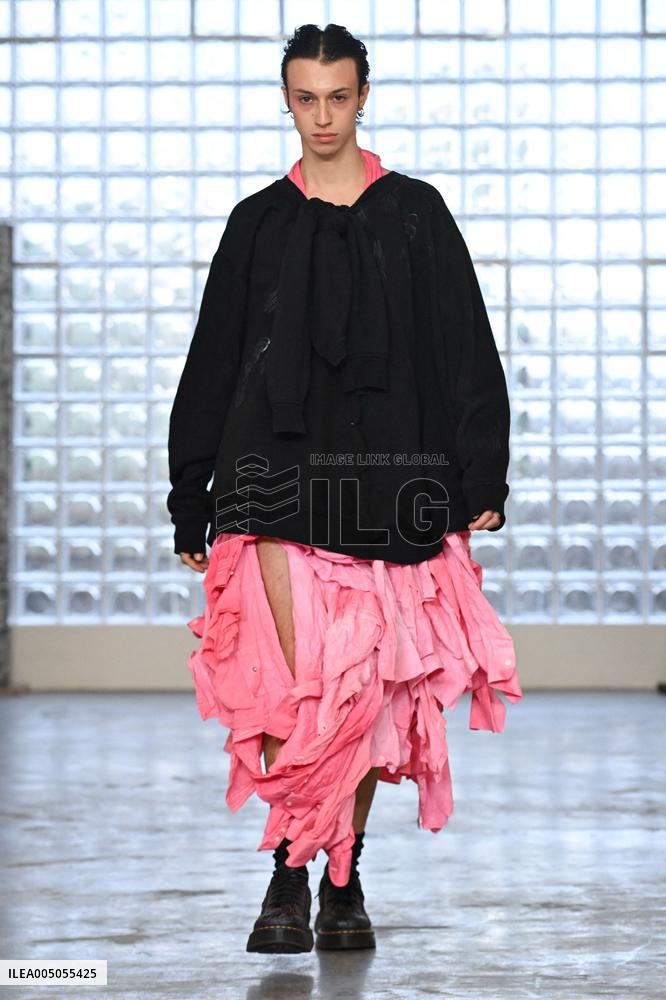 MFW - Simon Cracker Runway