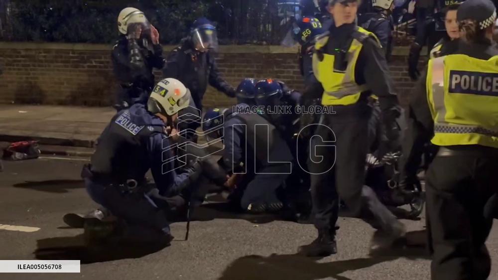 UK: Police Clash with Protesters at Iranian Embassy in London After Flag Removal