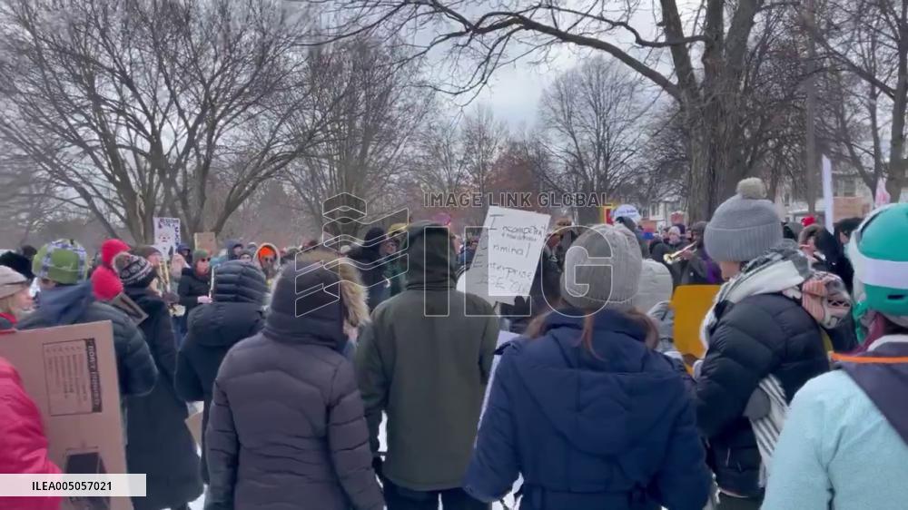US: Anti-ICE Protest in Minneapolis Following Fatal Shooting