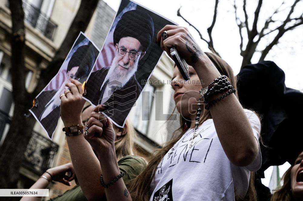 Pro Crown Prince Reza Pahlavi Protrest - Paris