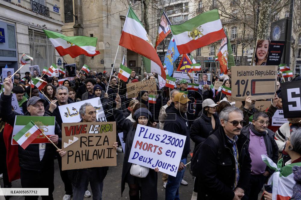 Pro Crown Prince Reza Pahlavi Protrest - Paris