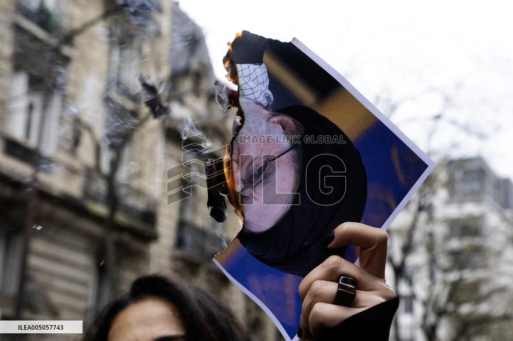 Pro Crown Prince Reza Pahlavi Protrest - Paris