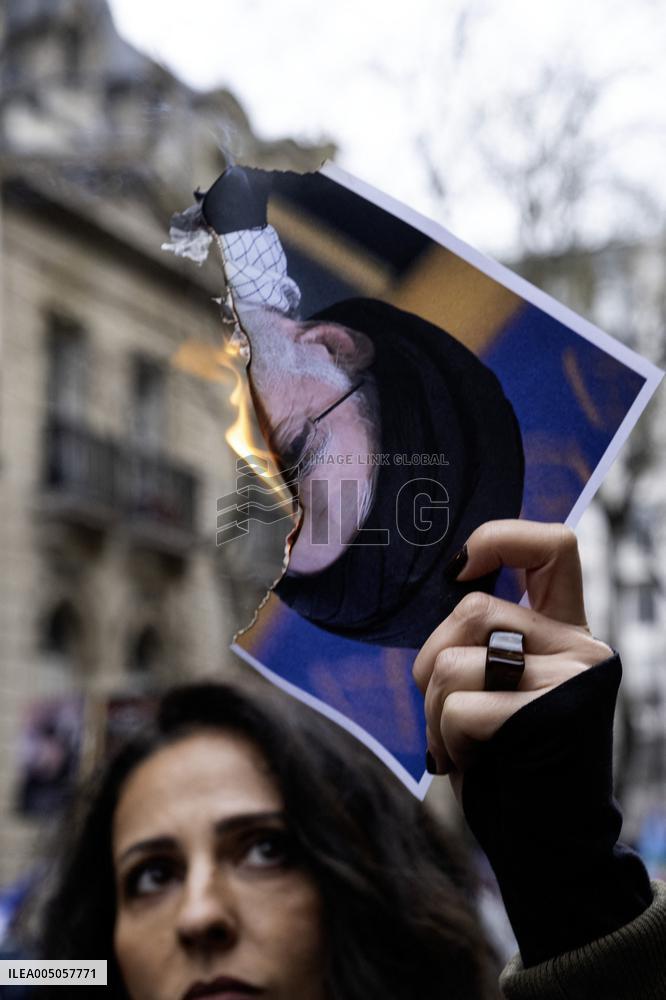 Pro Crown Prince Reza Pahlavi Protrest - Paris