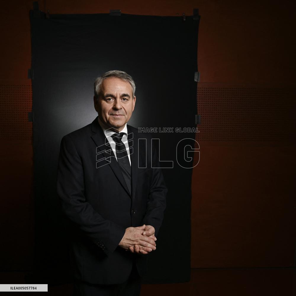 avier Bertrand On Dimanche En Politique - Paris