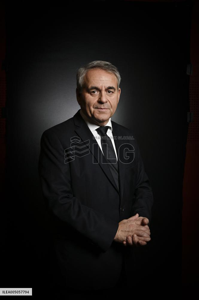 avier Bertrand On Dimanche En Politique - Paris