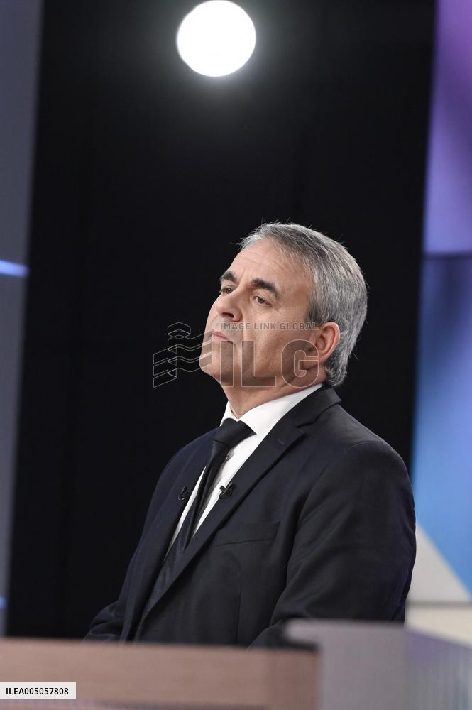 avier Bertrand On Dimanche En Politique - Paris