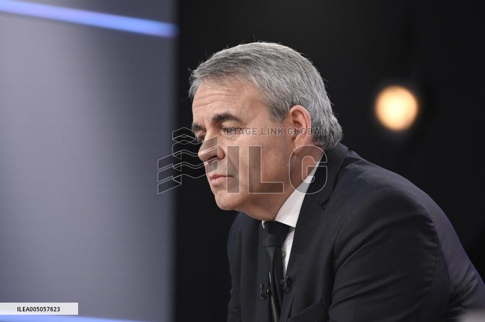 avier Bertrand On Dimanche En Politique - Paris