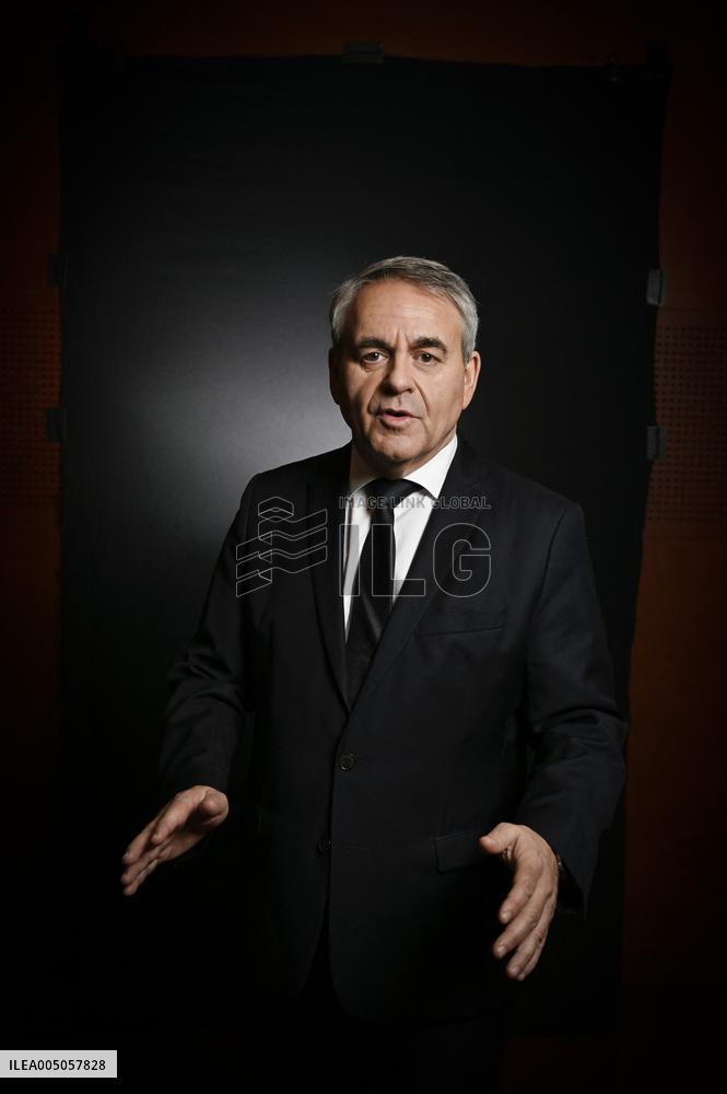avier Bertrand On Dimanche En Politique - Paris