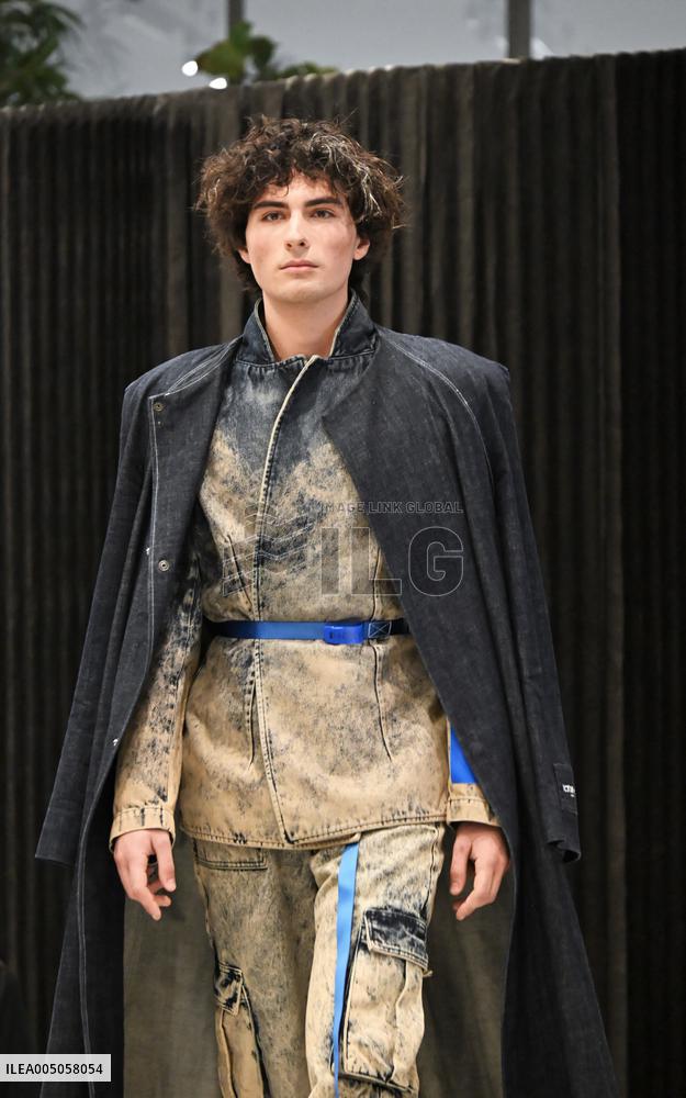 MFW - Victor Hart Runway
