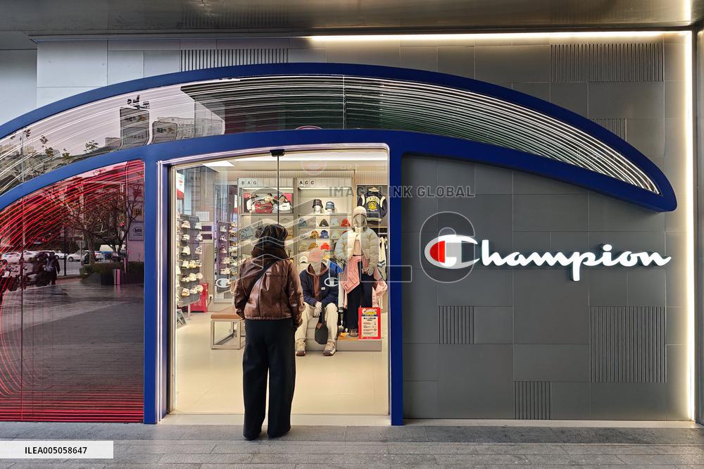 Champion Store