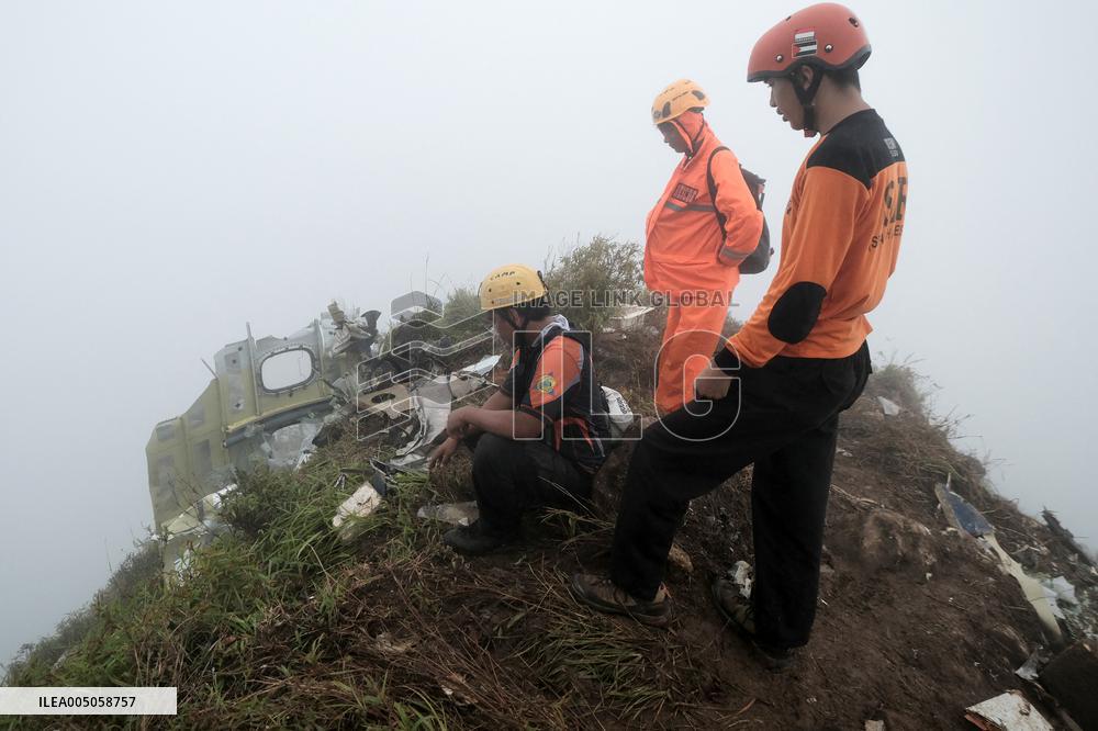 11 Dead or Missing After ATR 42-500 Plane Crashes - Indonesia
