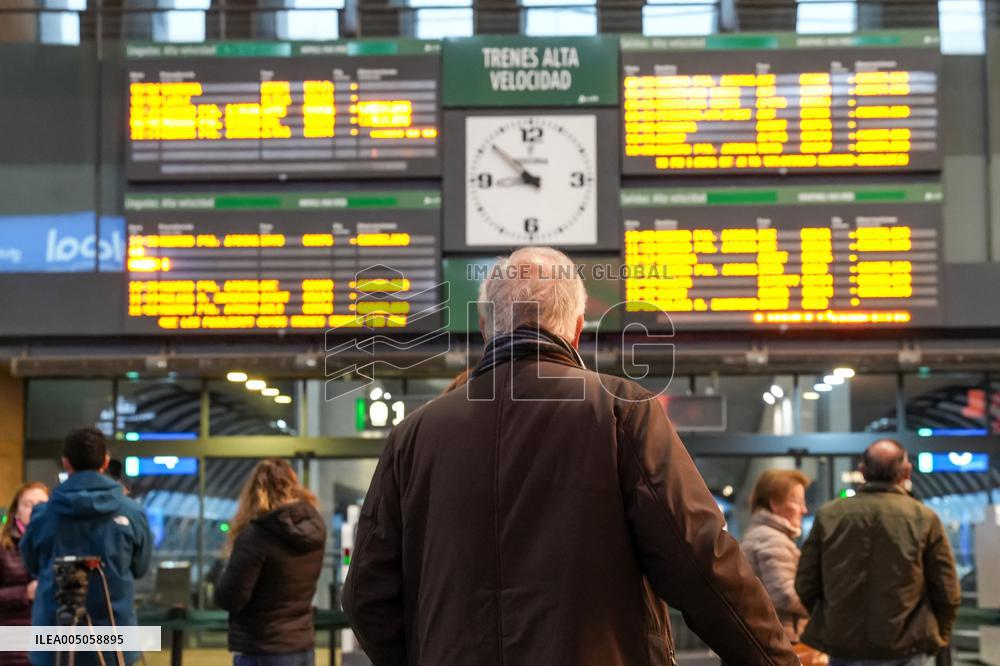 Train Station Affected After Accident in Spain