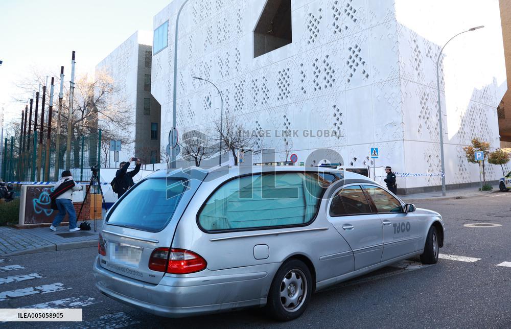 Police Cordon Off Institute For Accident Victims - Cordoba