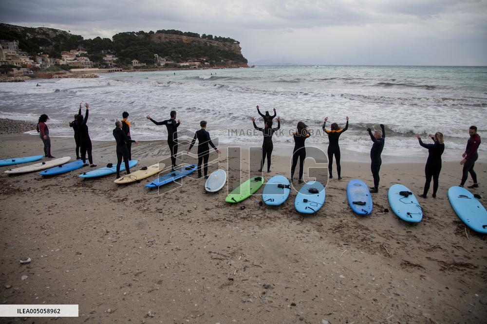 Illustration - Surf in Carry-Le-Rouet - France