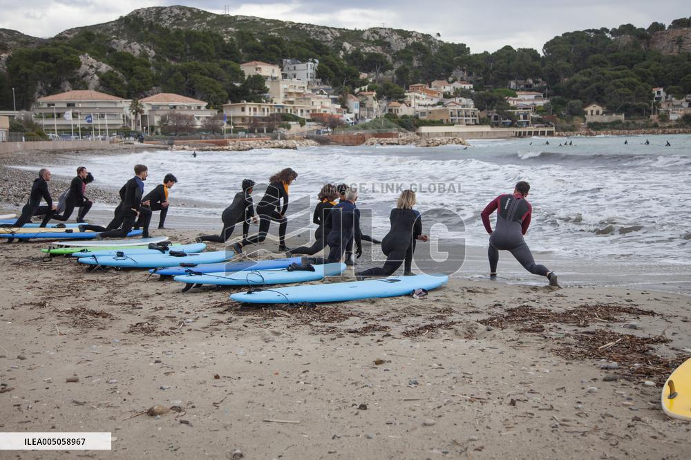 Illustration - Surf in Carry-Le-Rouet - France