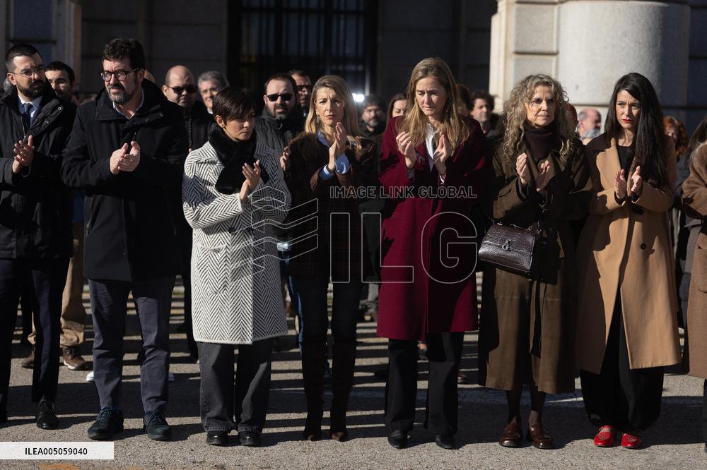 Ministries Call for Minute s Silence for Adamuz Victims - Madrid
