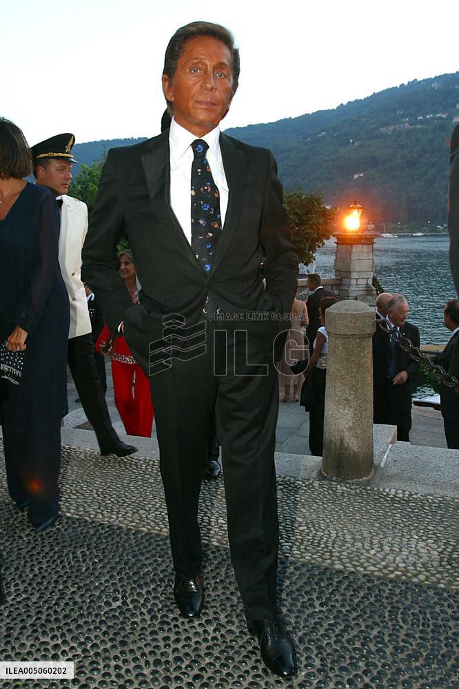 Italian Fashion Designer Valentino Dead At 93