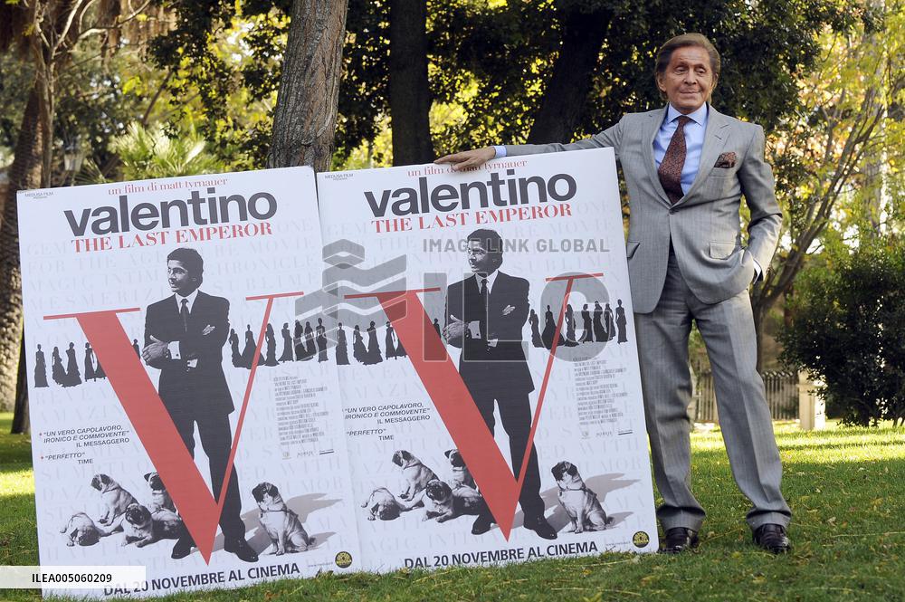 Italian Fashion Designer Valentino Dead At 93