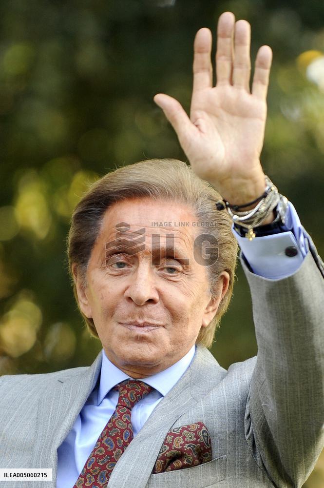 Italian Fashion Designer Valentino Dead At 93