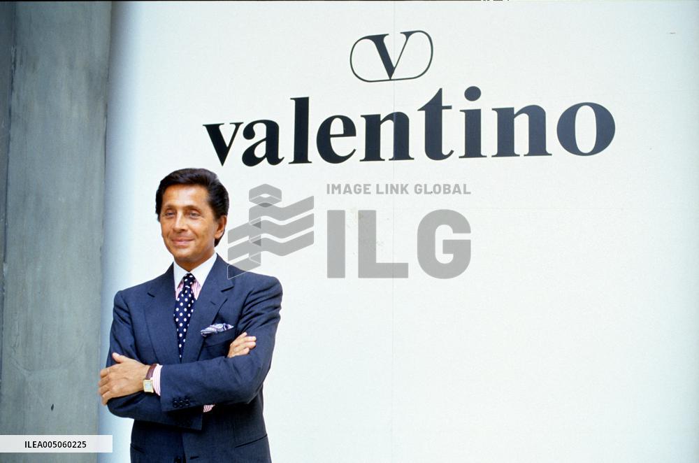 Italian Fashion Designer Valentino Dead At 93