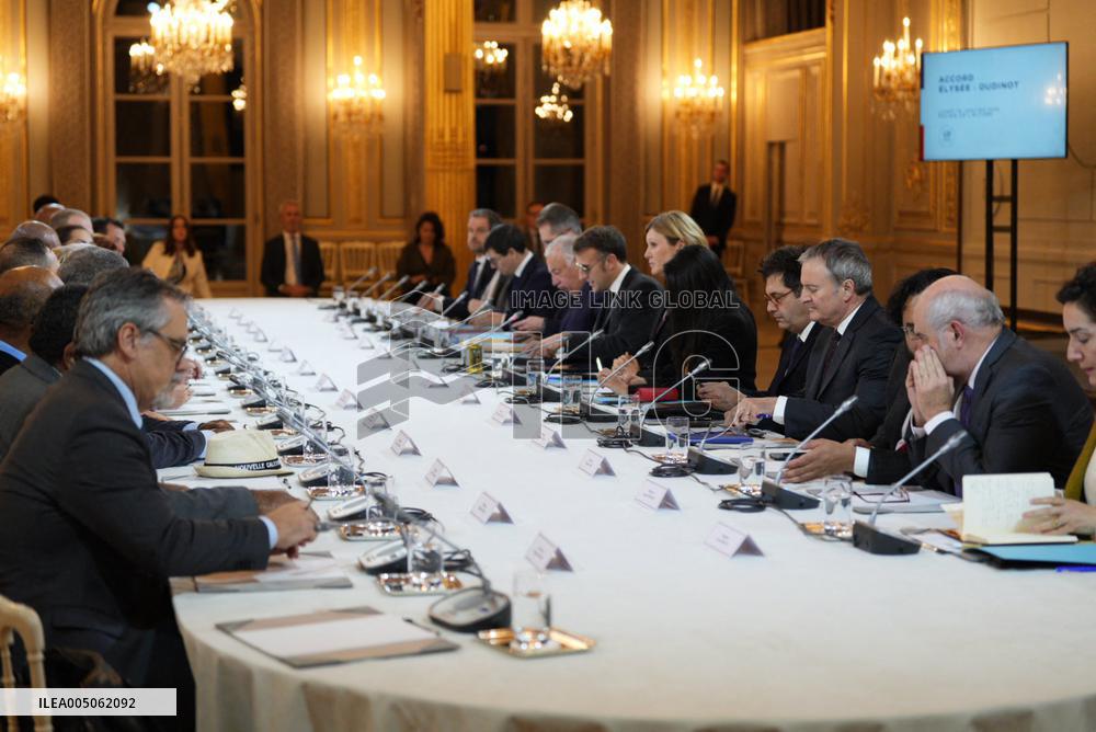 Meeting For New Caledonia - Paris
