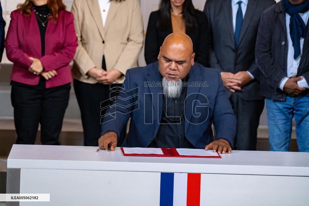 Meeting For New Caledonia - Paris