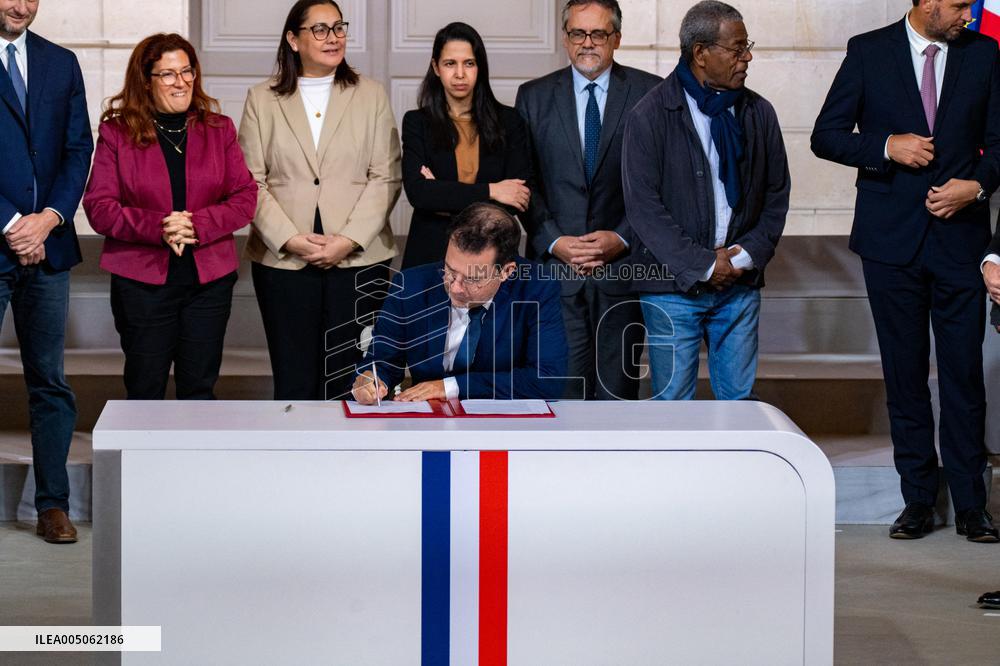 Meeting For New Caledonia - Paris