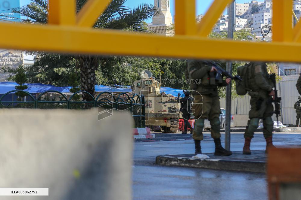 Hebron Curfew - West Bank