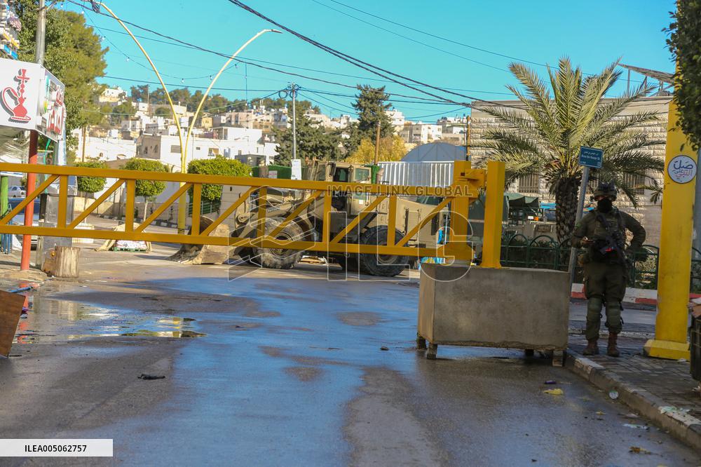 Hebron Curfew - West Bank