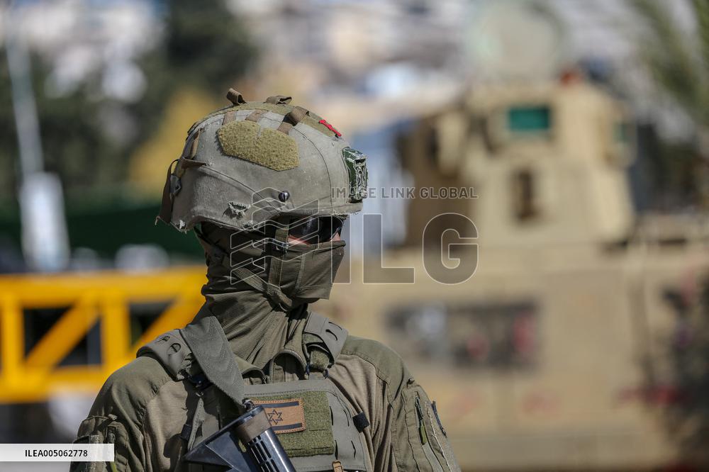 Hebron Curfew - West Bank