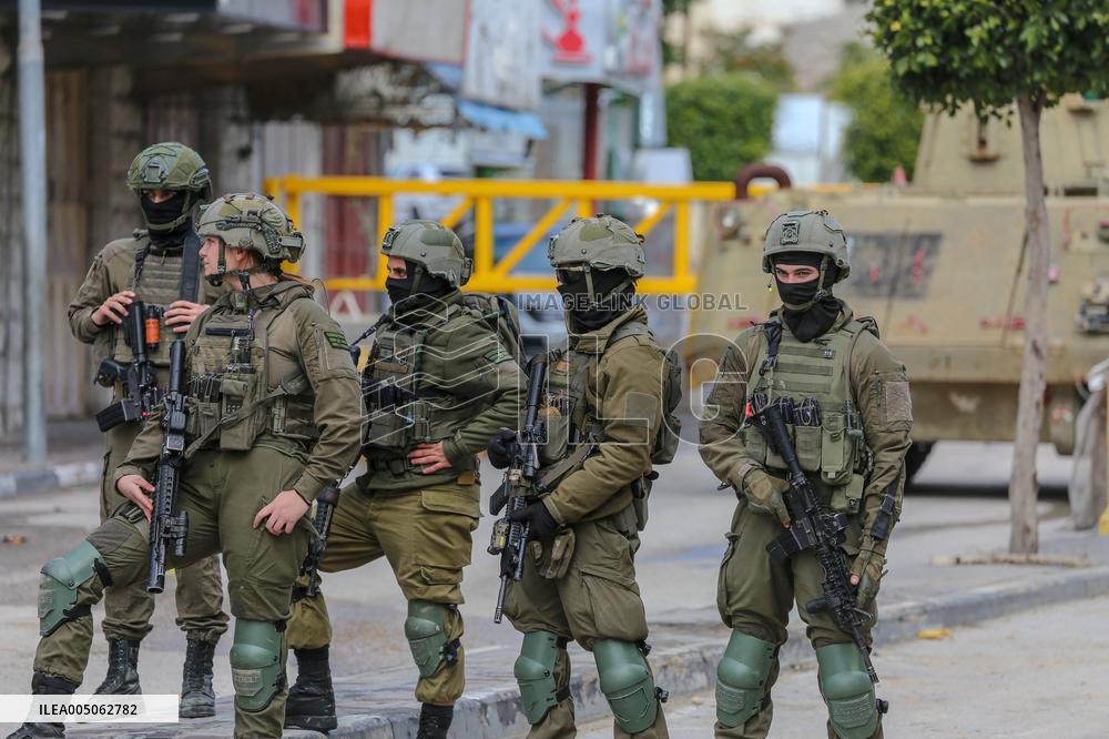 Hebron Curfew - West Bank