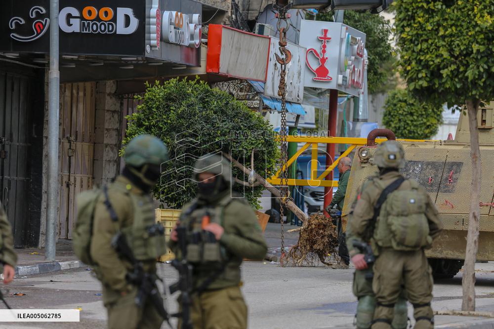Hebron Curfew - West Bank
