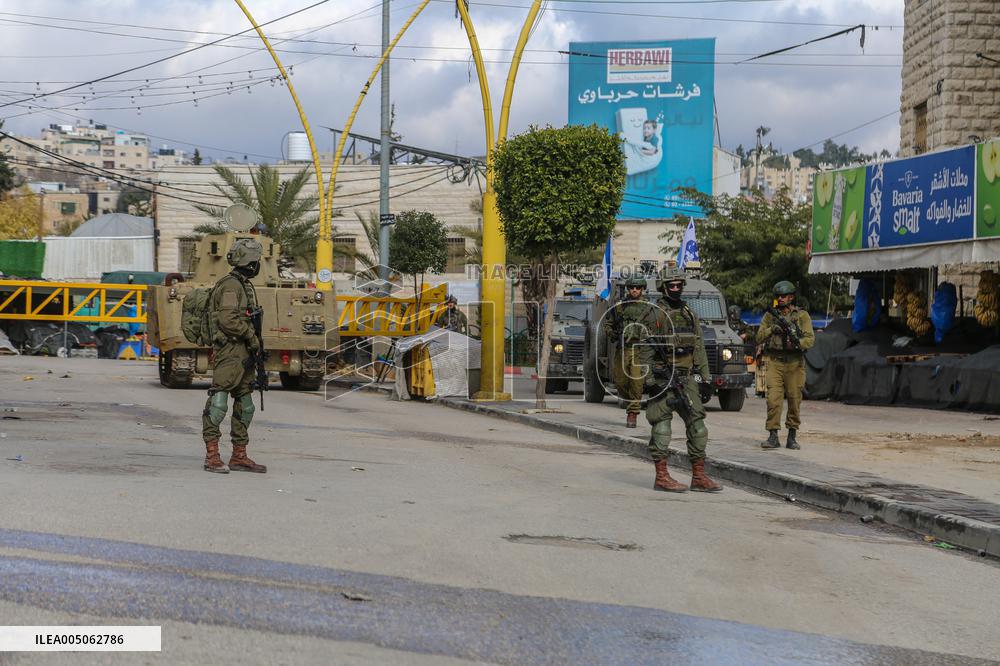 Hebron Curfew - West Bank
