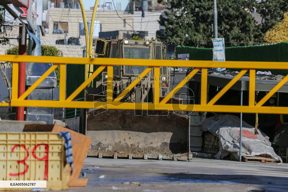 Hebron Curfew - West Bank