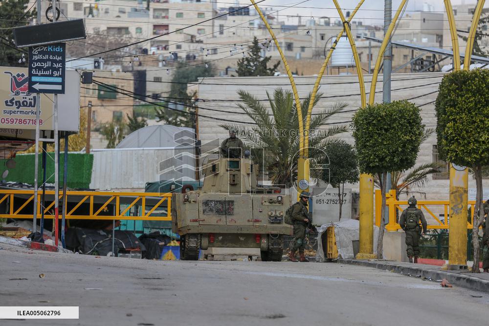 Hebron Curfew - West Bank
