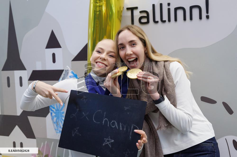 Estonian figure skaters returning from the European Championships in Sheffield