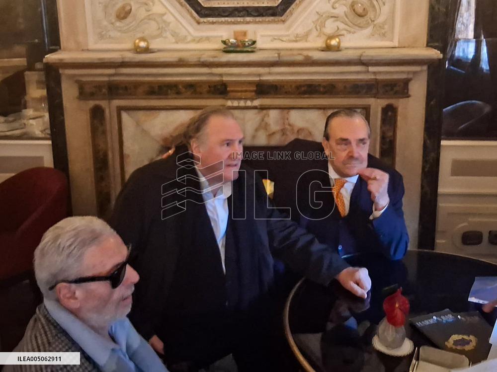 Gerard Depardieu Reconciles With Rino Barillari - Rome