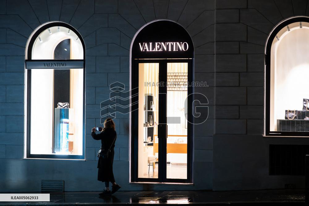 Valentino s Historic Atelier Located In Piazza Mignanelli - Rome