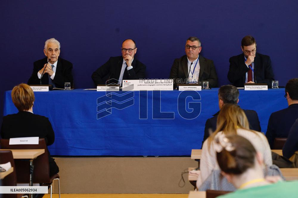 Sebastien Martin At Press Conference - Paris