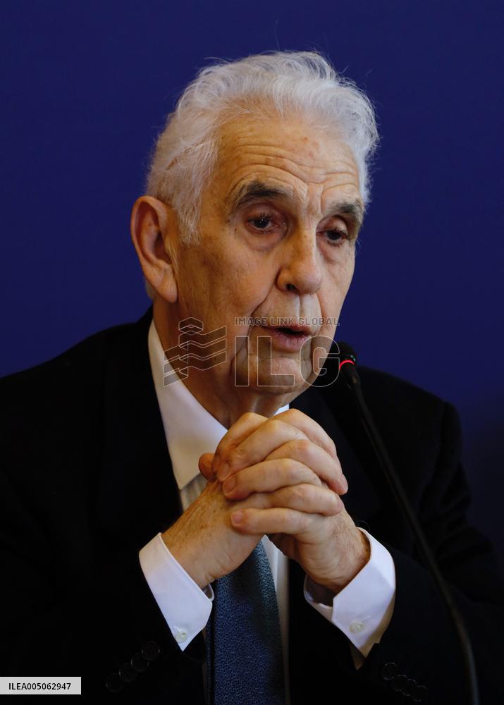 Sebastien Martin At Press Conference - Paris